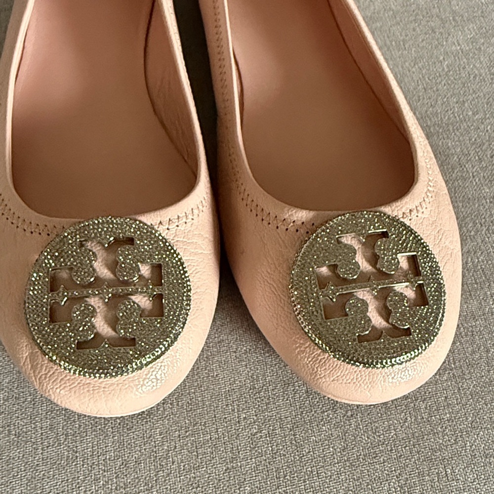 EUC Tory Burch pink ballet flats with silver crystal logo size 9 - Picture 5 of 5